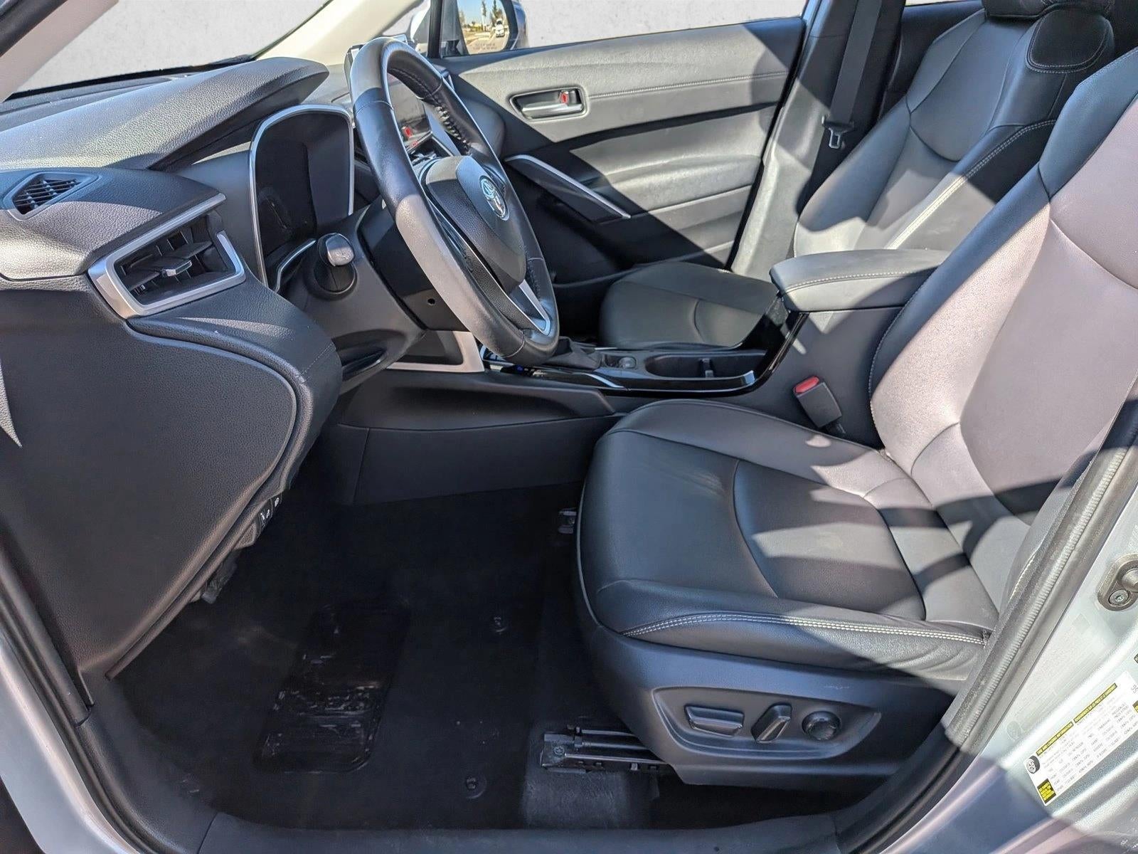 2024 Toyota Corolla Cross XLE 4WD (Natl)