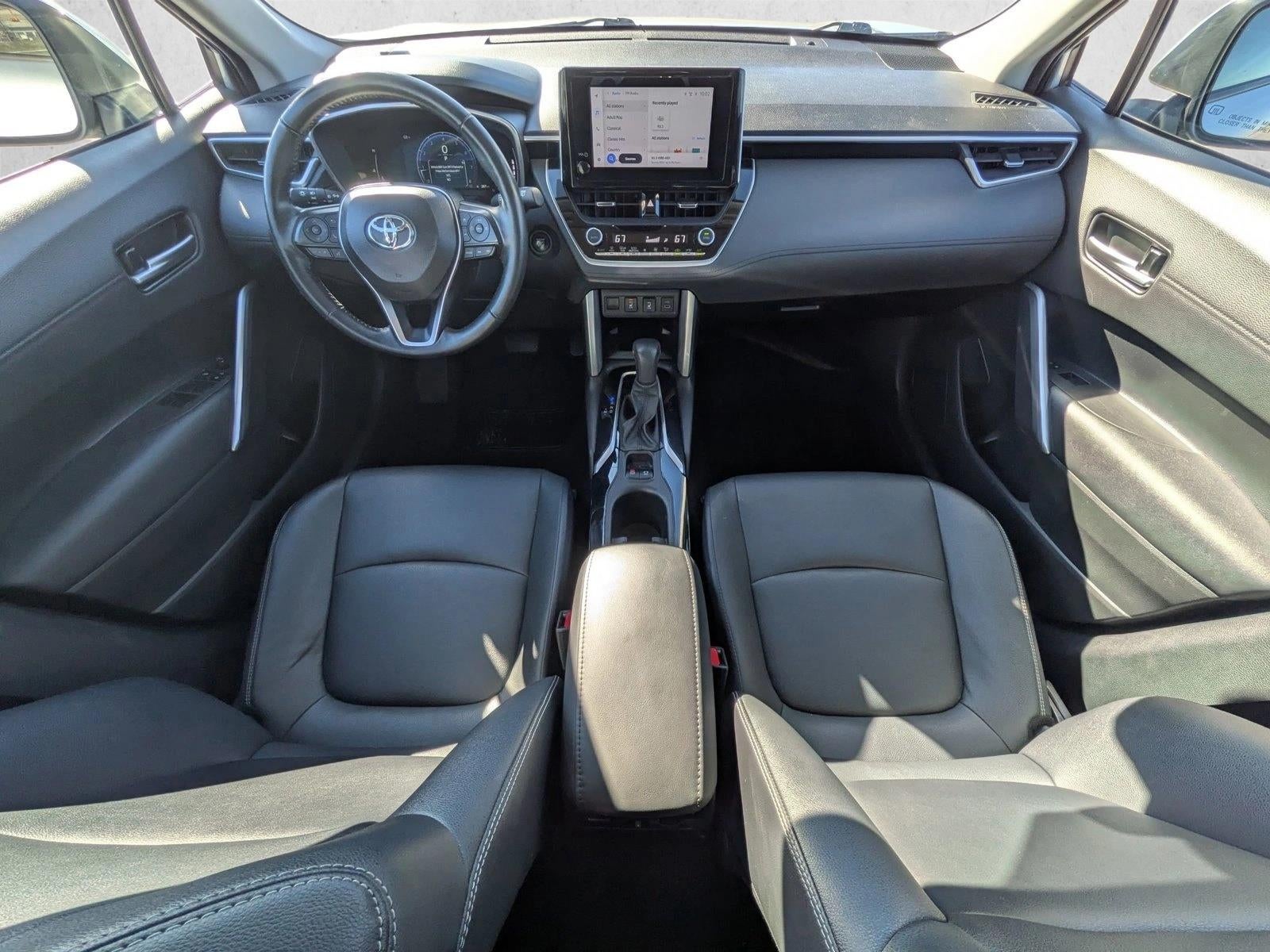 2024 Toyota Corolla Cross XLE 4WD (Natl)