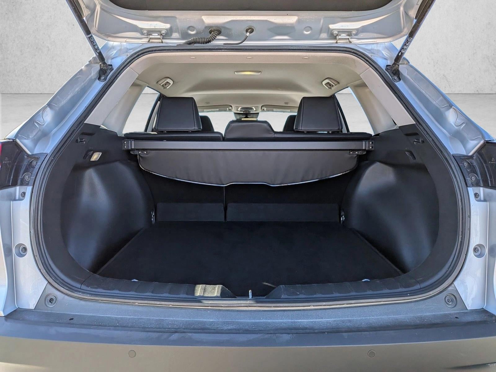 2024 Toyota Corolla Cross XLE 4WD (Natl)