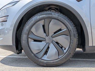 2026 Tesla Model Y Premium RWD