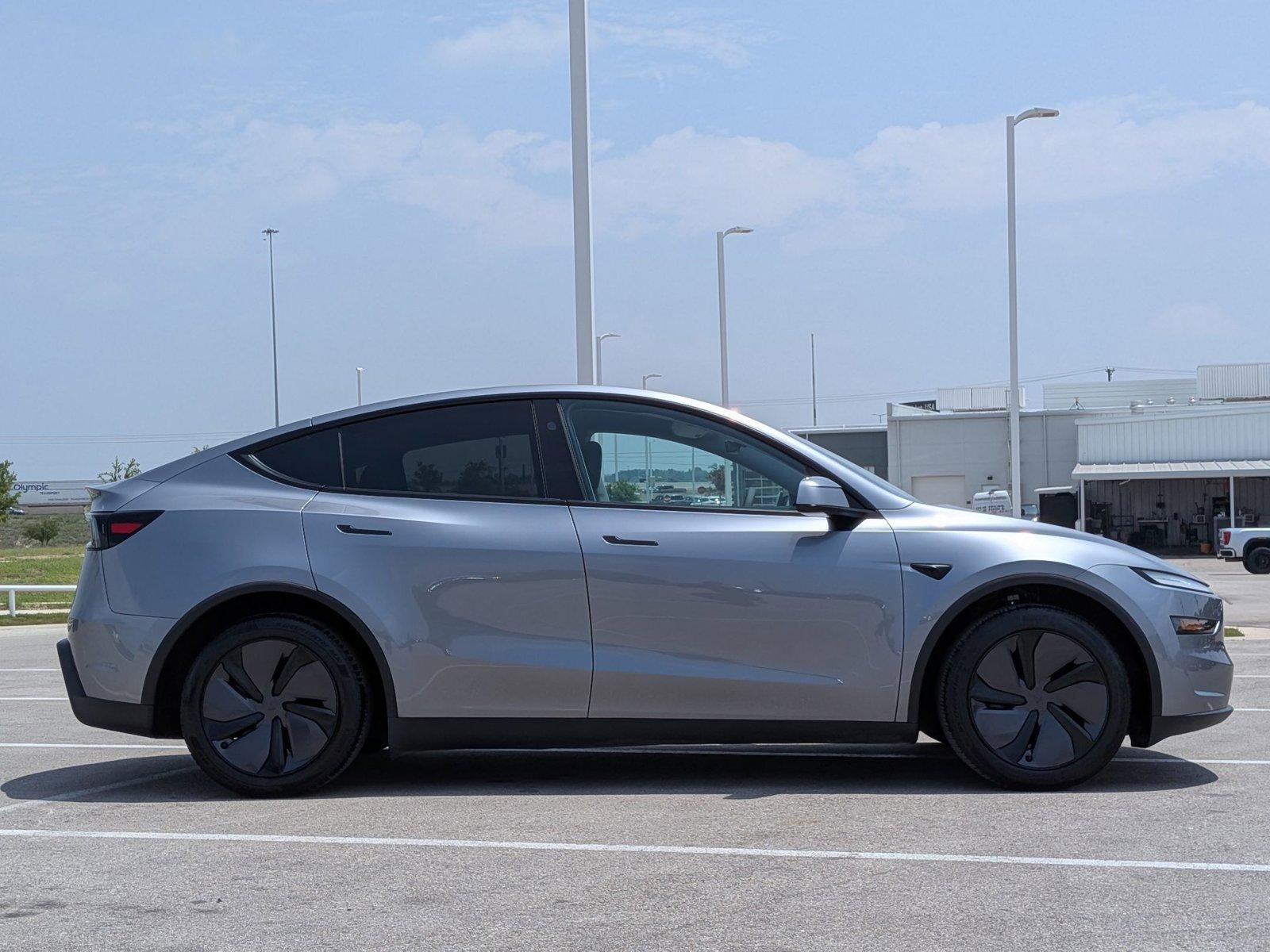 2026 Tesla Model Y Premium RWD