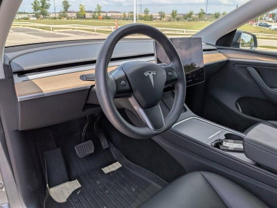 2024 Tesla Model Y Long Range AWD