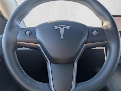 2022 Tesla Model Y Long Range AWD