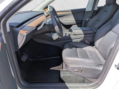 2025 Tesla Model Y Long Range AWD *Ltd Avail*