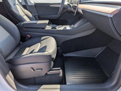 2025 Tesla Model Y Long Range AWD *Ltd Avail*