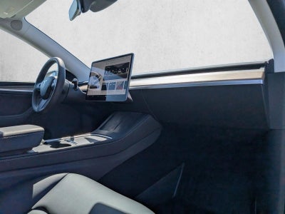 2025 Tesla Model Y Long Range AWD *Ltd Avail*