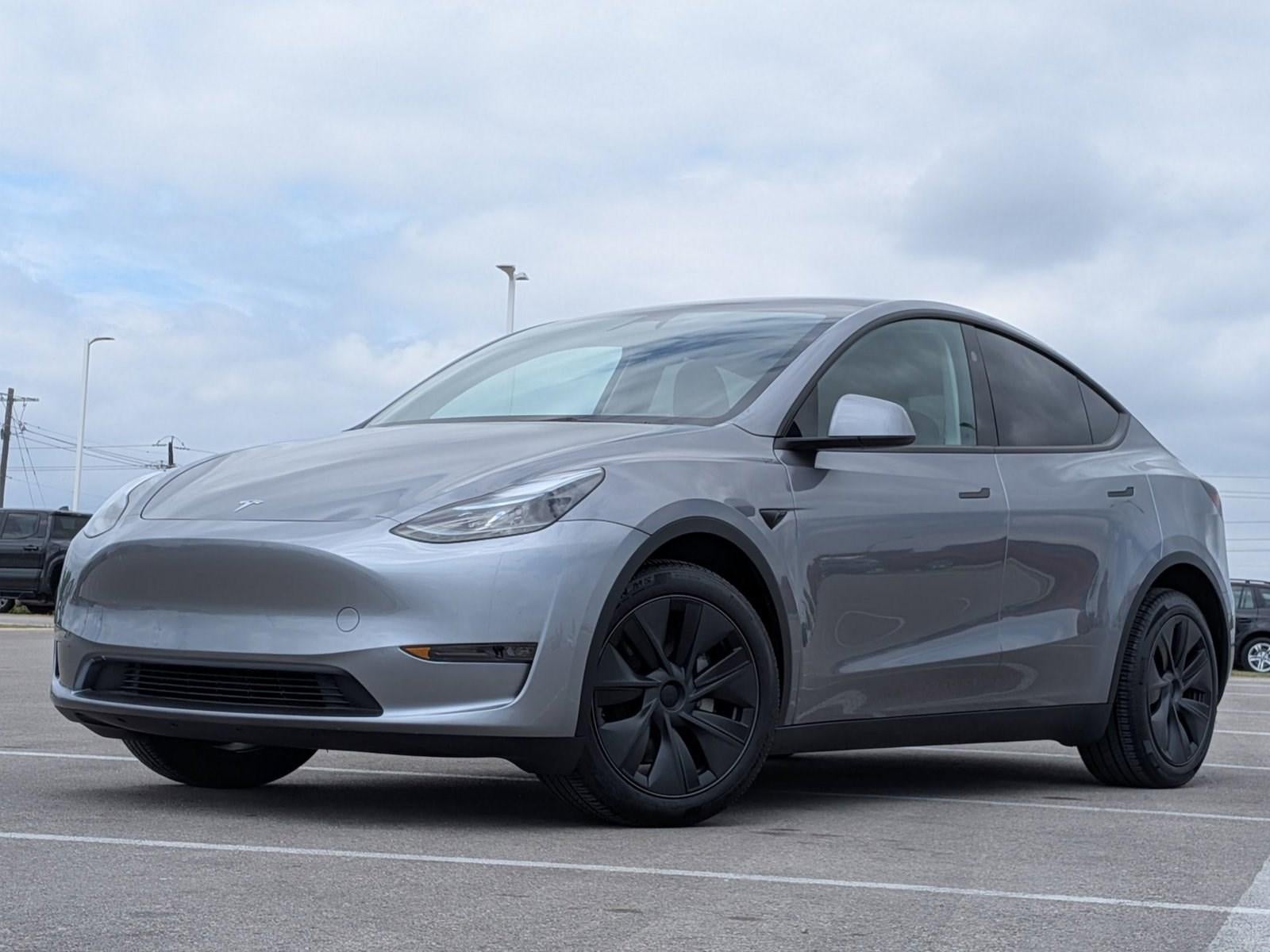 2025 Tesla Model Y Long Range AWD *Ltd Avail*