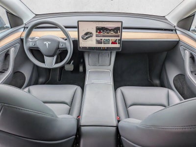 2025 Tesla Model Y Long Range AWD *Ltd Avail*
