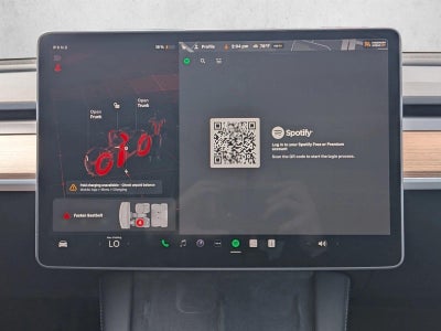 2025 Tesla Model Y Performance AWD *Ltd Avail*