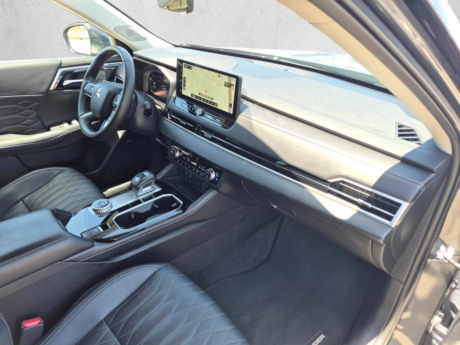 2025 Mitsubishi Outlander SEL FWD