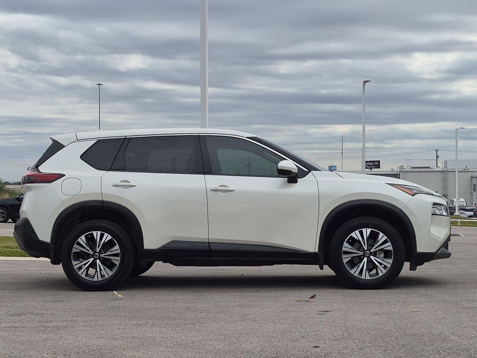 2021 Nissan Rogue FWD SV