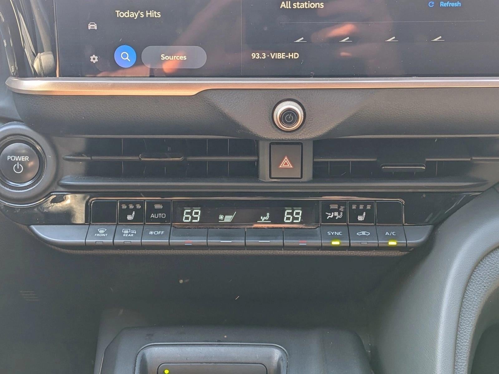 2023 Toyota Crown XLE AWD (Natl)