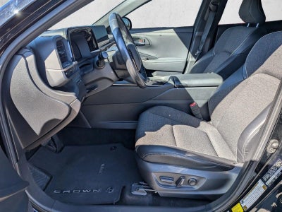 2023 Toyota Crown XLE AWD (Natl)