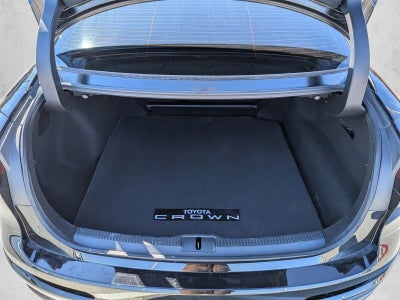 2023 Toyota Crown XLE AWD (Natl)