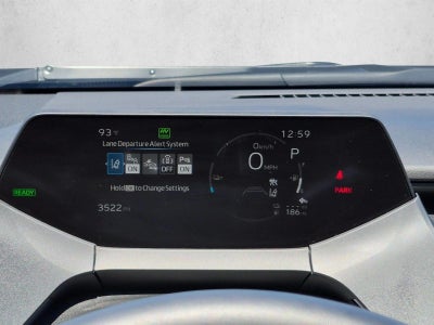 2026 Toyota Prius Plug-In Hybrid SE (Natl)