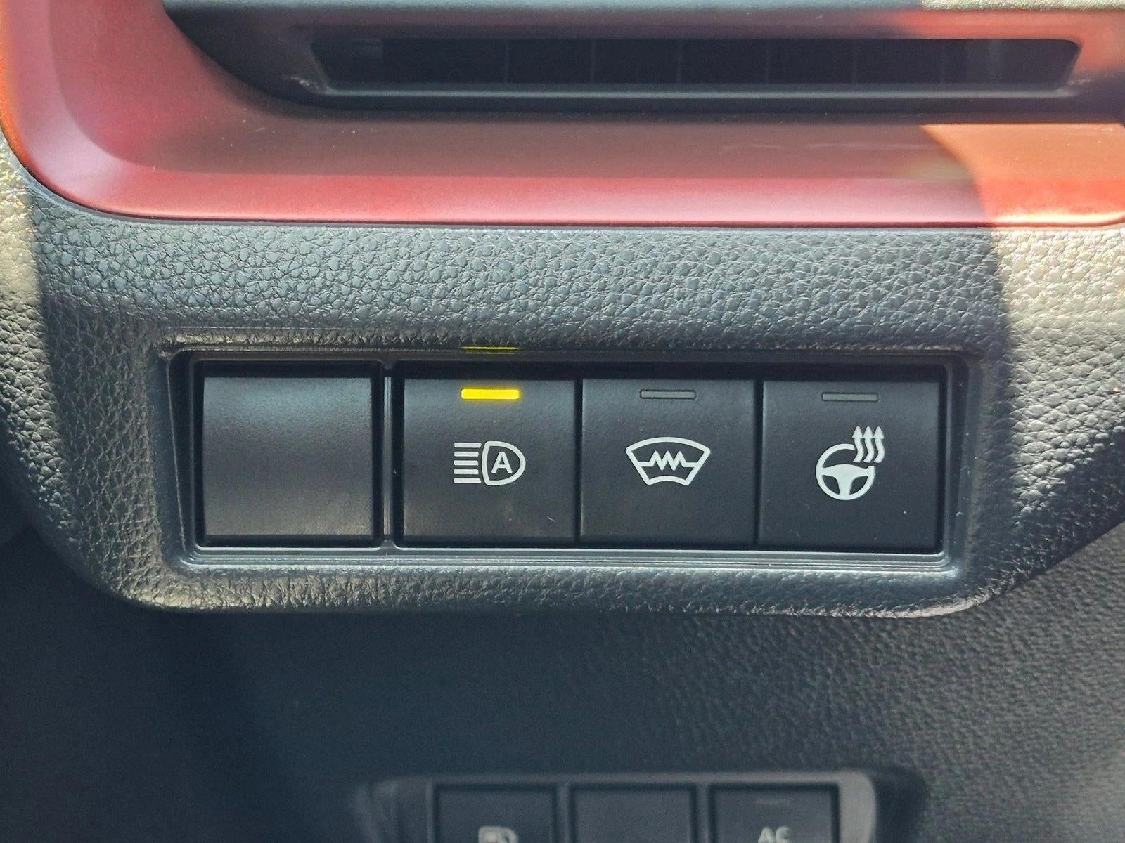 2026 Toyota Prius Plug-In Hybrid SE (Natl)