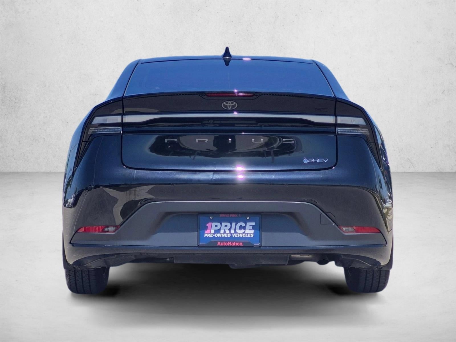 2026 Toyota Prius Plug-In Hybrid SE (Natl)