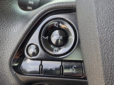 2022 Toyota Prius LE (Natl)