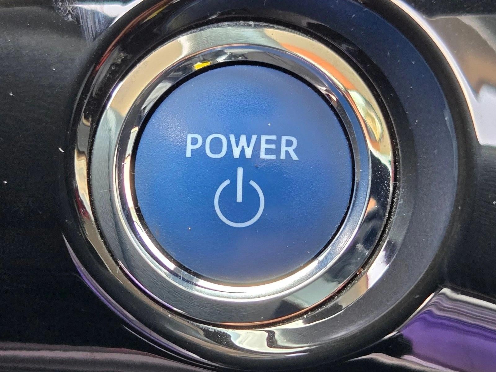 2022 Toyota Prius LE (Natl)