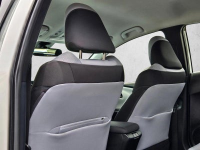 2022 Toyota Prius LE (Natl)