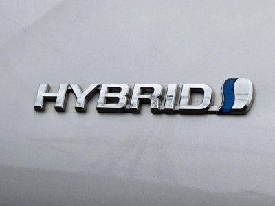 2022 Toyota Prius LE (Natl)