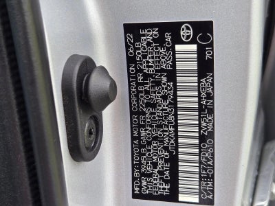 2022 Toyota Prius LE (Natl)