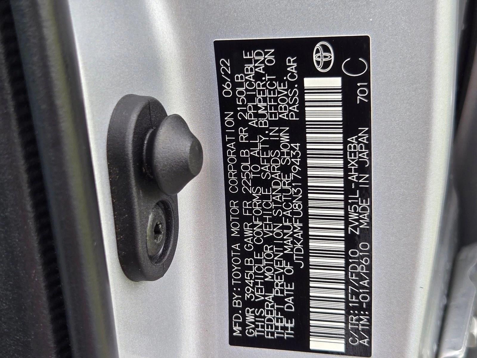 2022 Toyota Prius LE (Natl)