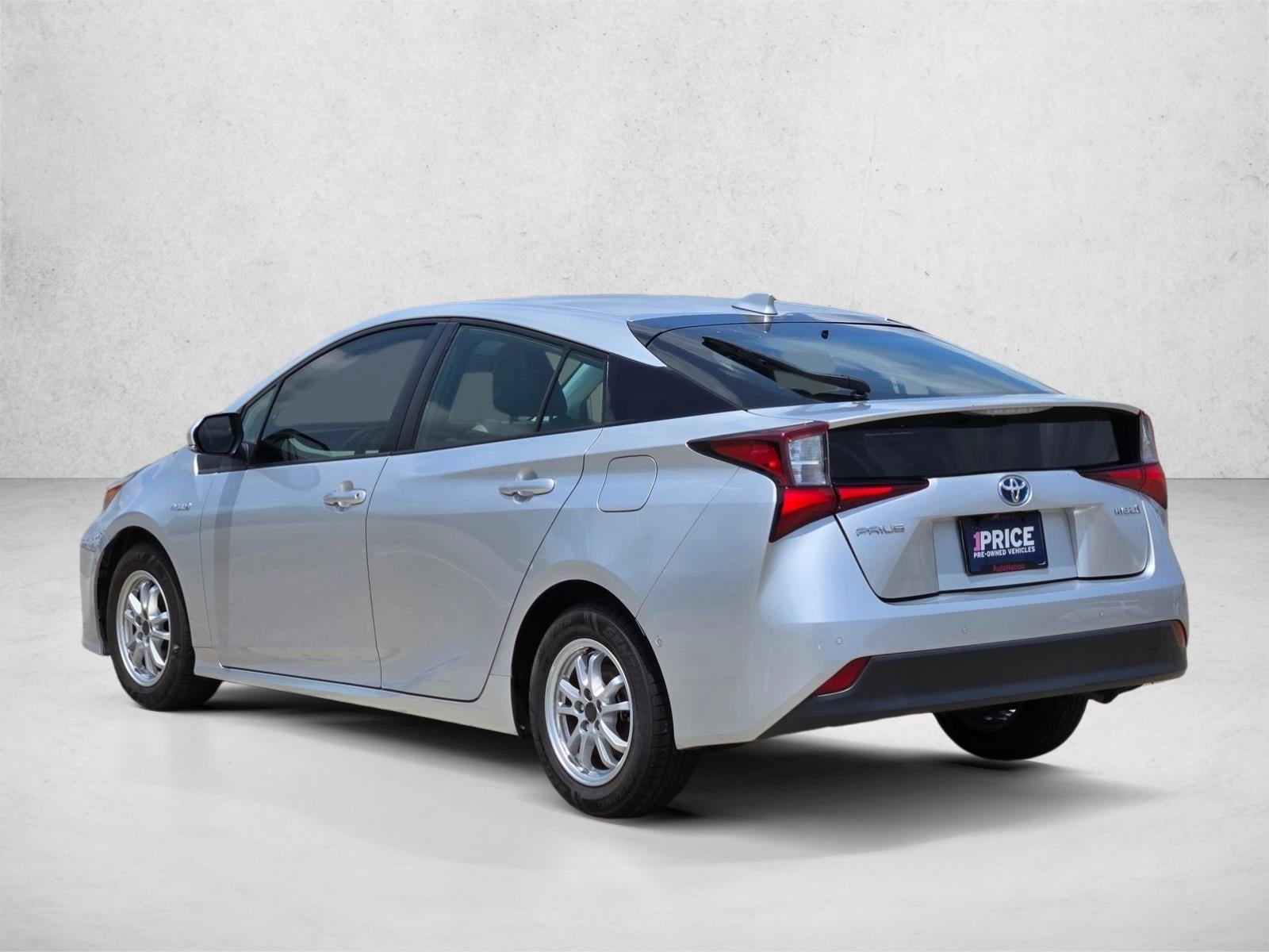 2022 Toyota Prius LE (Natl)