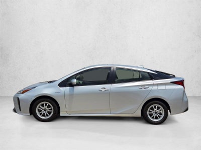 2022 Toyota Prius LE (Natl)