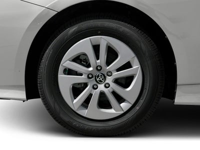 2016 Toyota Prius 5dr HB Three (Natl)