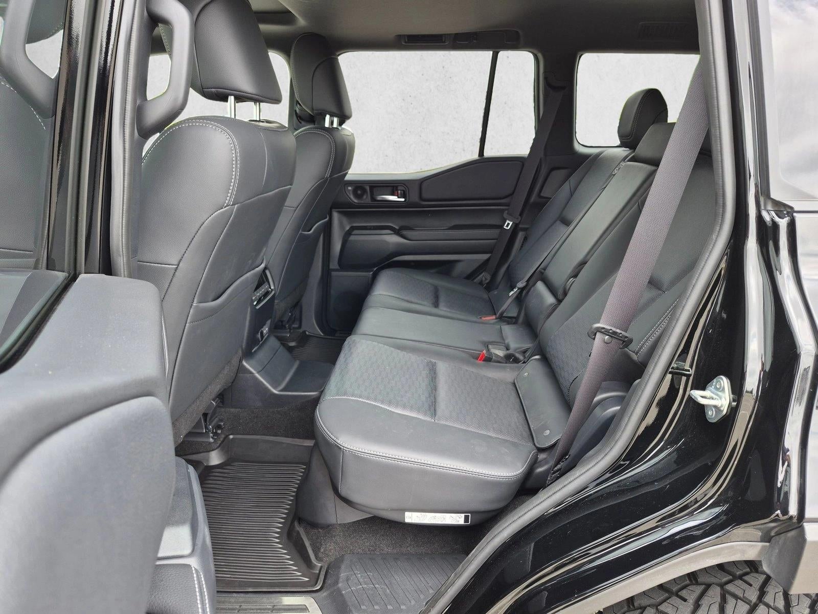 2025 Toyota Land Cruiser 4WD (GS)