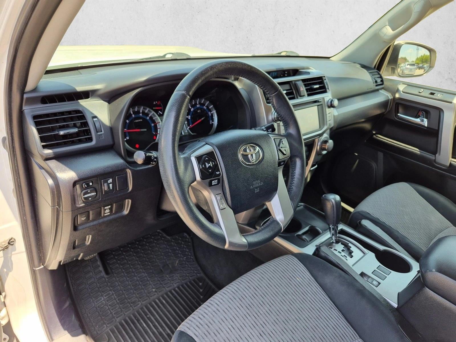 2015 Toyota 4Runner RWD 4dr V6 SR5 (Natl)
