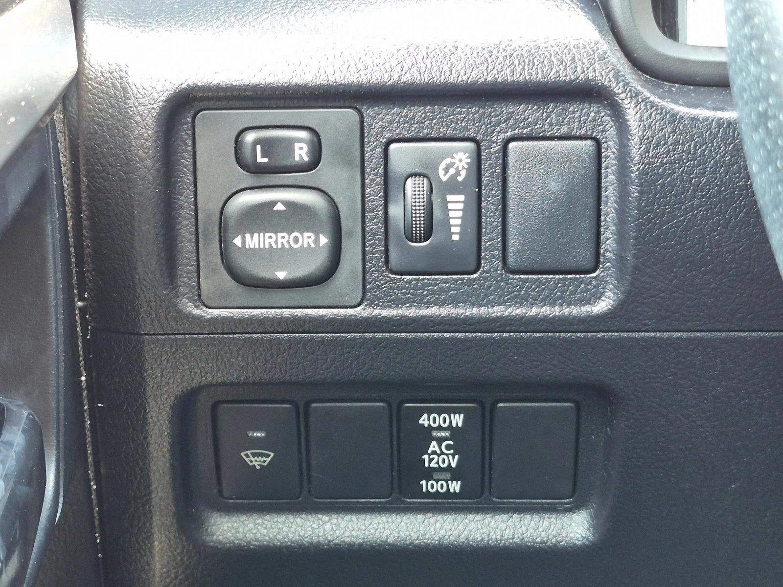 2015 Toyota 4Runner RWD 4dr V6 SR5 (Natl)