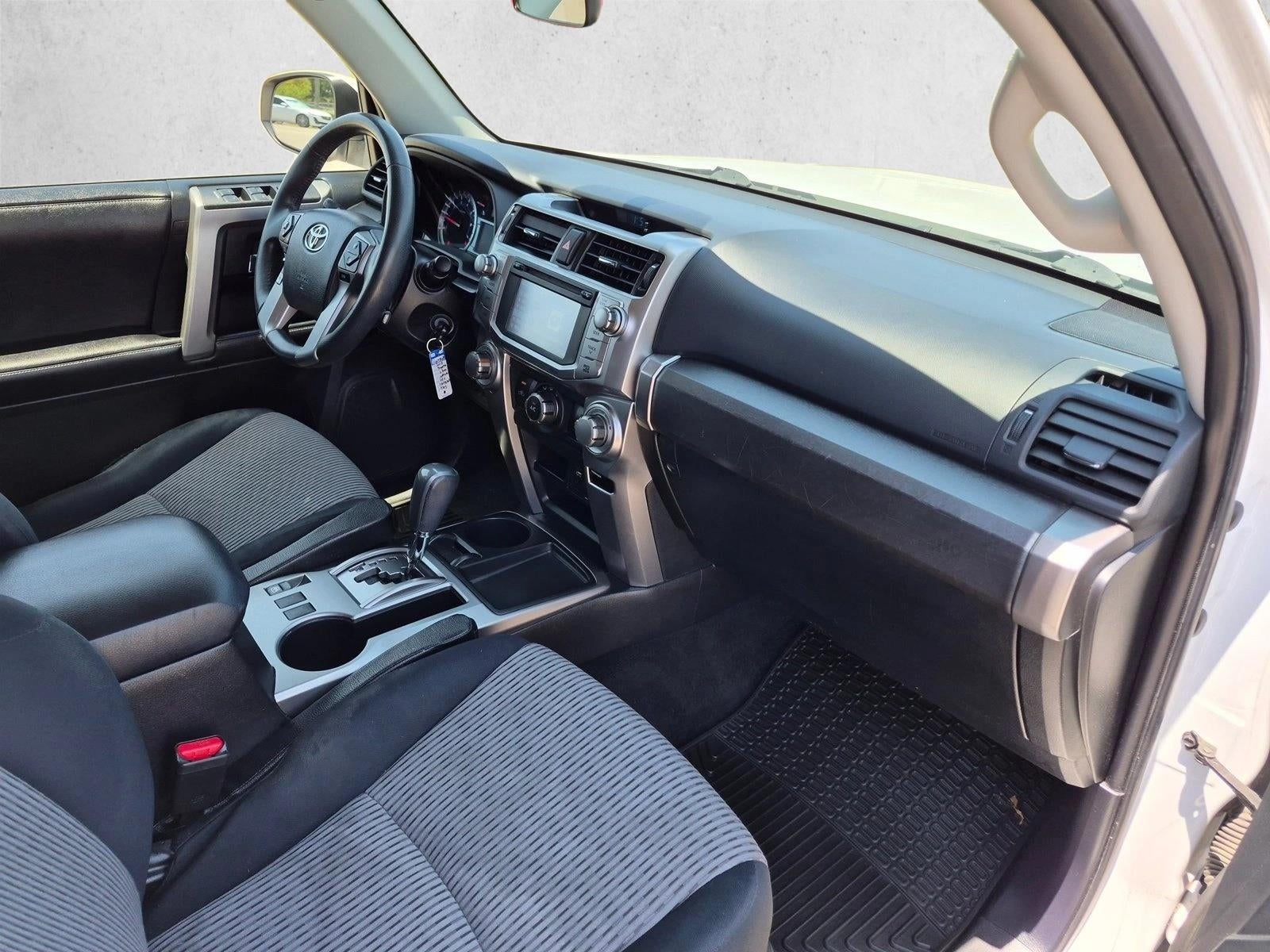 2015 Toyota 4Runner RWD 4dr V6 SR5 (Natl)
