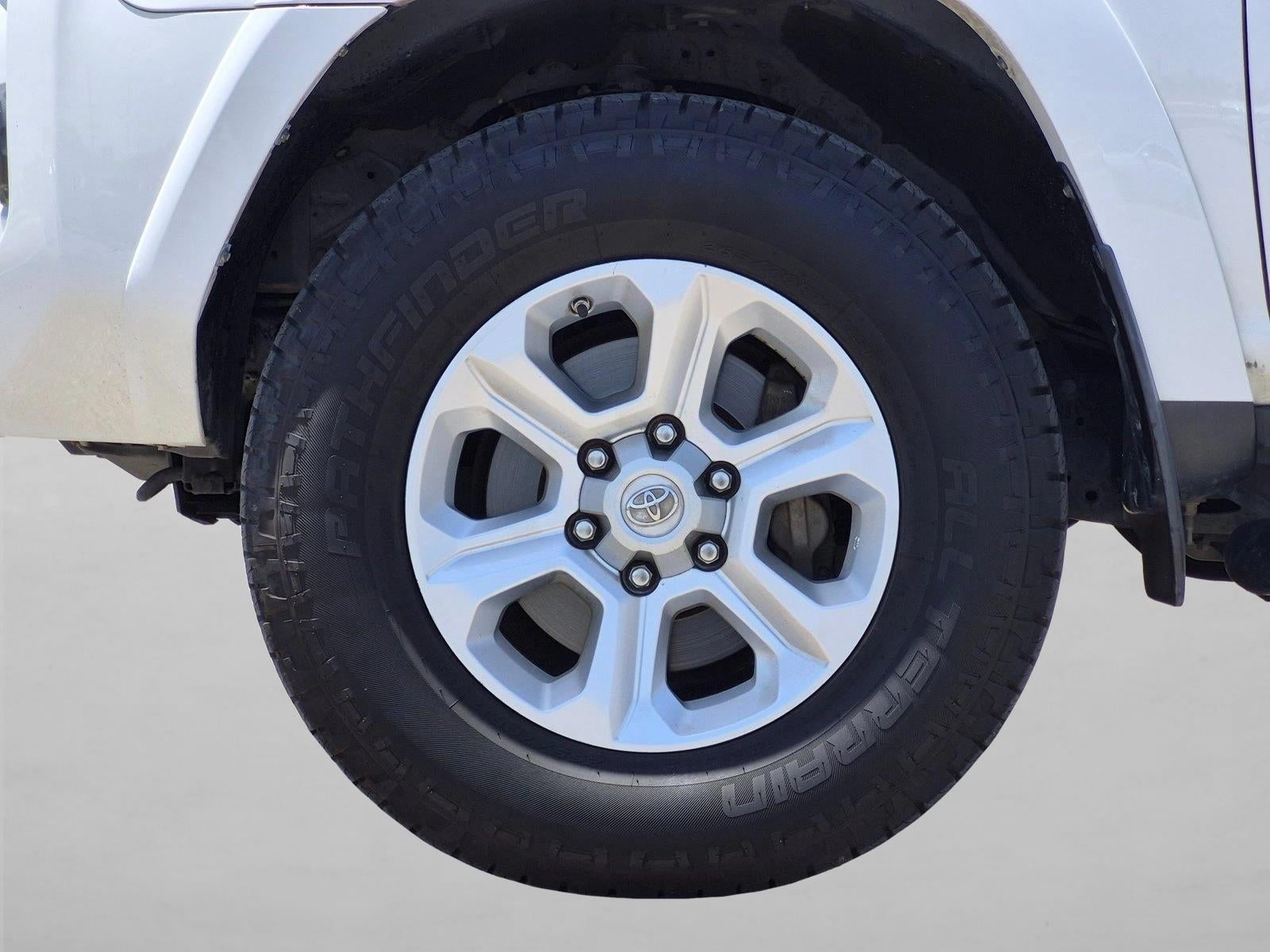 2015 Toyota 4Runner RWD 4dr V6 SR5 (Natl)