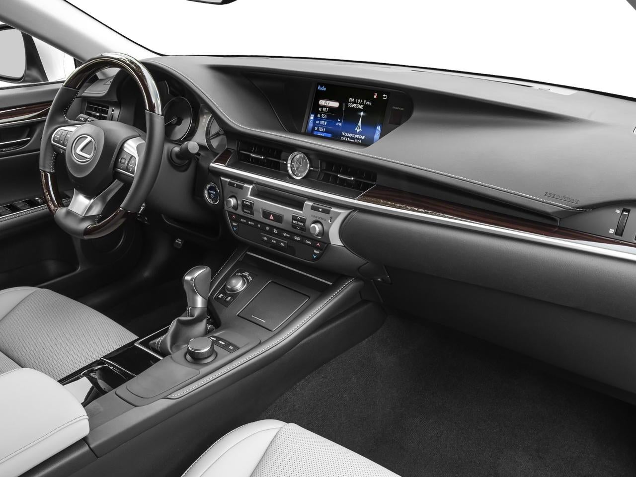 2016 Lexus ES 300h 4dr Sdn Hybrid