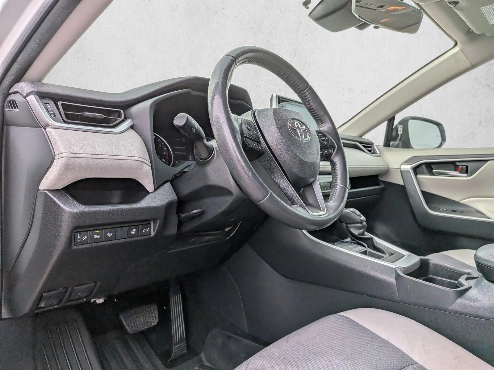 2020 Toyota RAV4 XLE AWD (Natl)