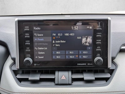 2020 Toyota RAV4 XLE AWD (Natl)