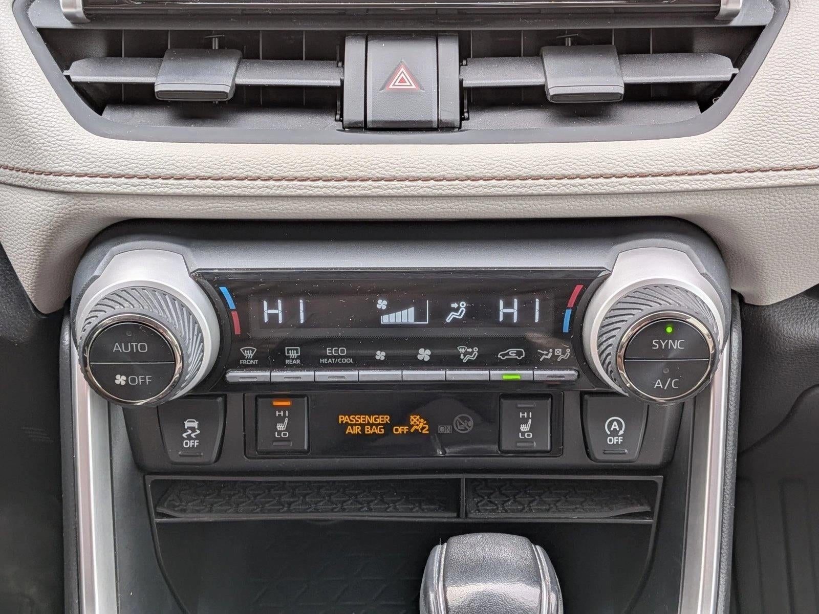 2020 Toyota RAV4 XLE AWD (Natl)