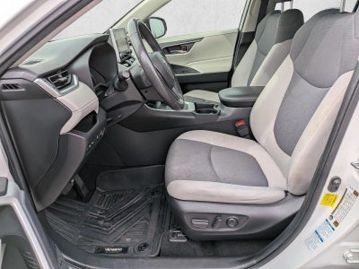 2020 Toyota RAV4 XLE AWD (Natl)