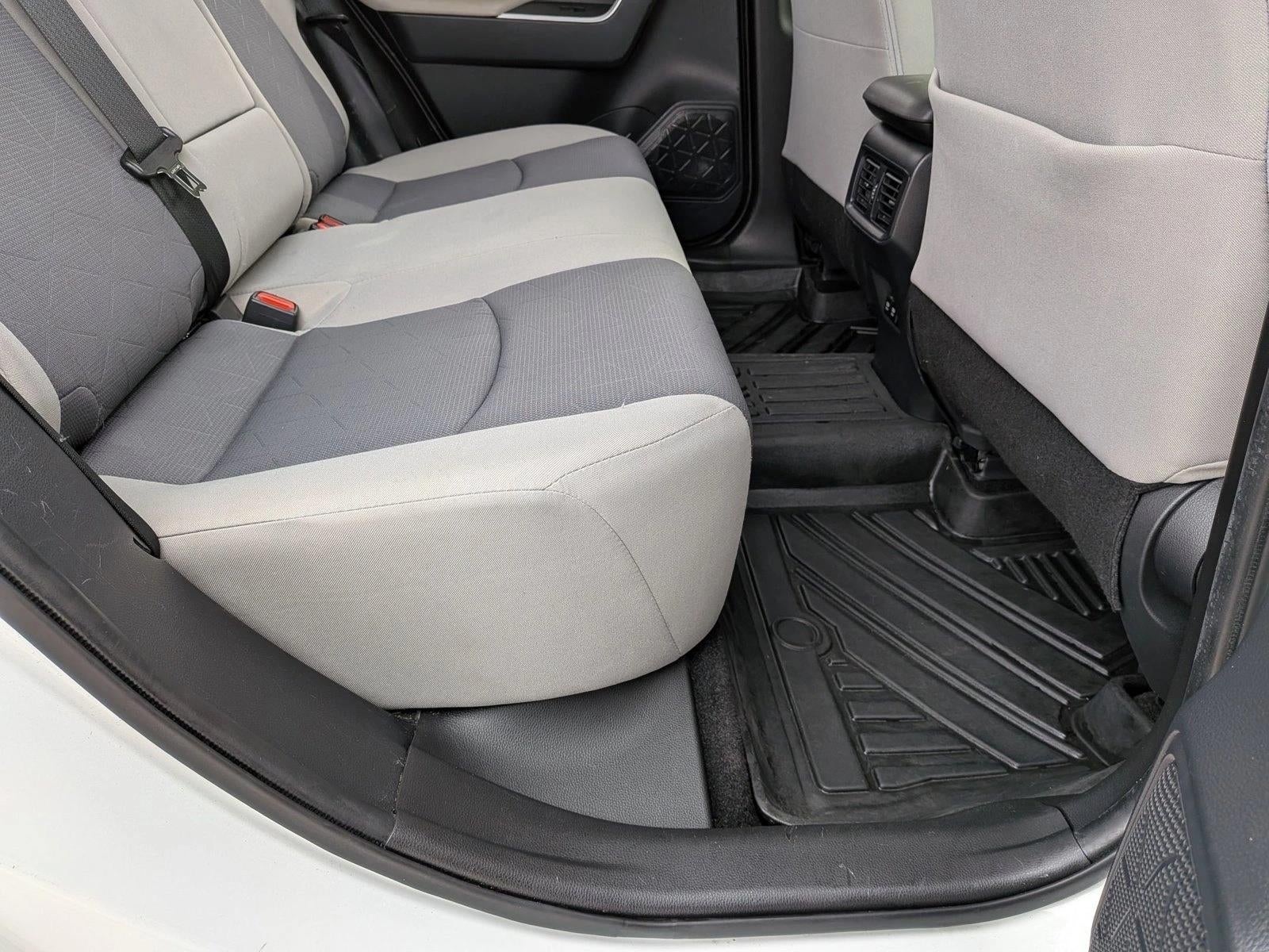 2020 Toyota RAV4 XLE AWD (Natl)