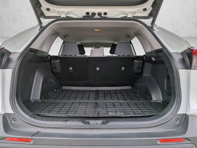 2020 Toyota RAV4 XLE AWD (Natl)