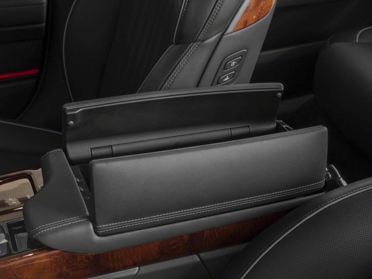 2018 Genesis G90 5.0L Ultimate RWD