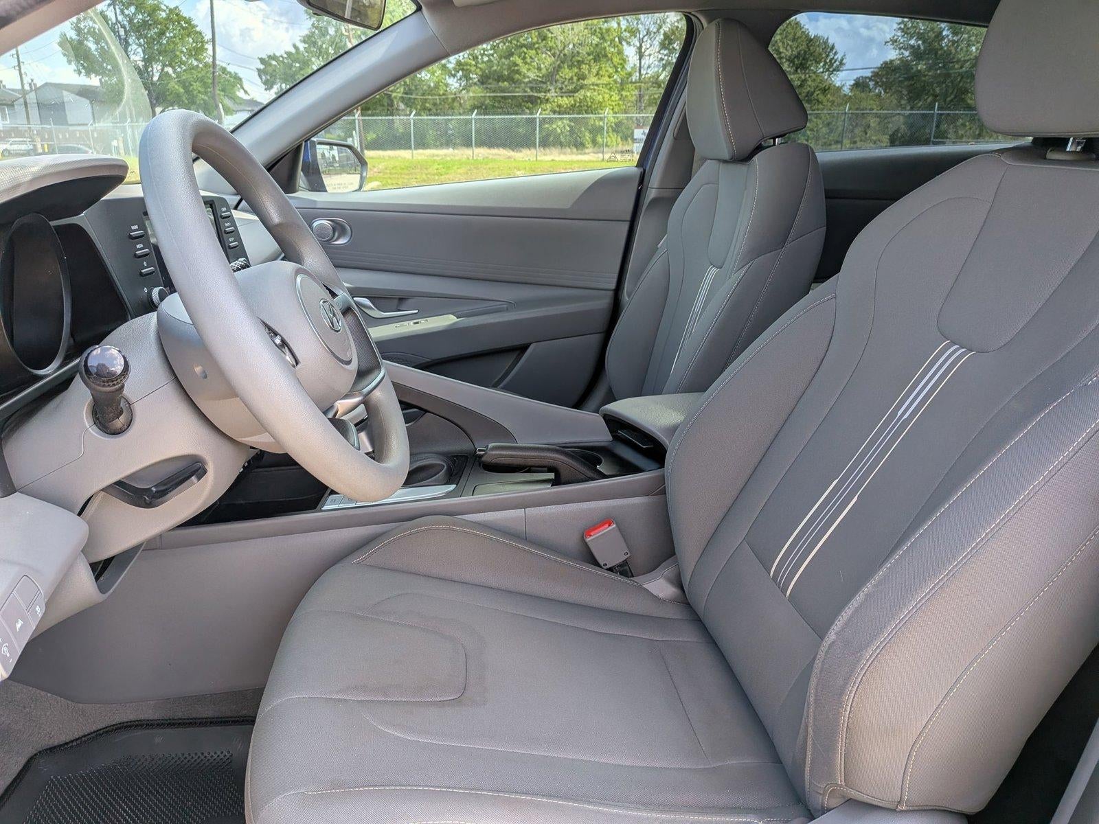 2023 Hyundai ELANTRA SEL IVT