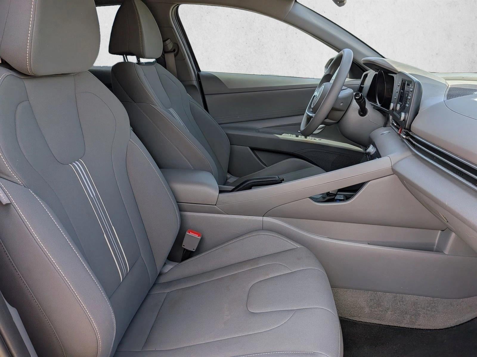 2023 Hyundai ELANTRA SEL IVT