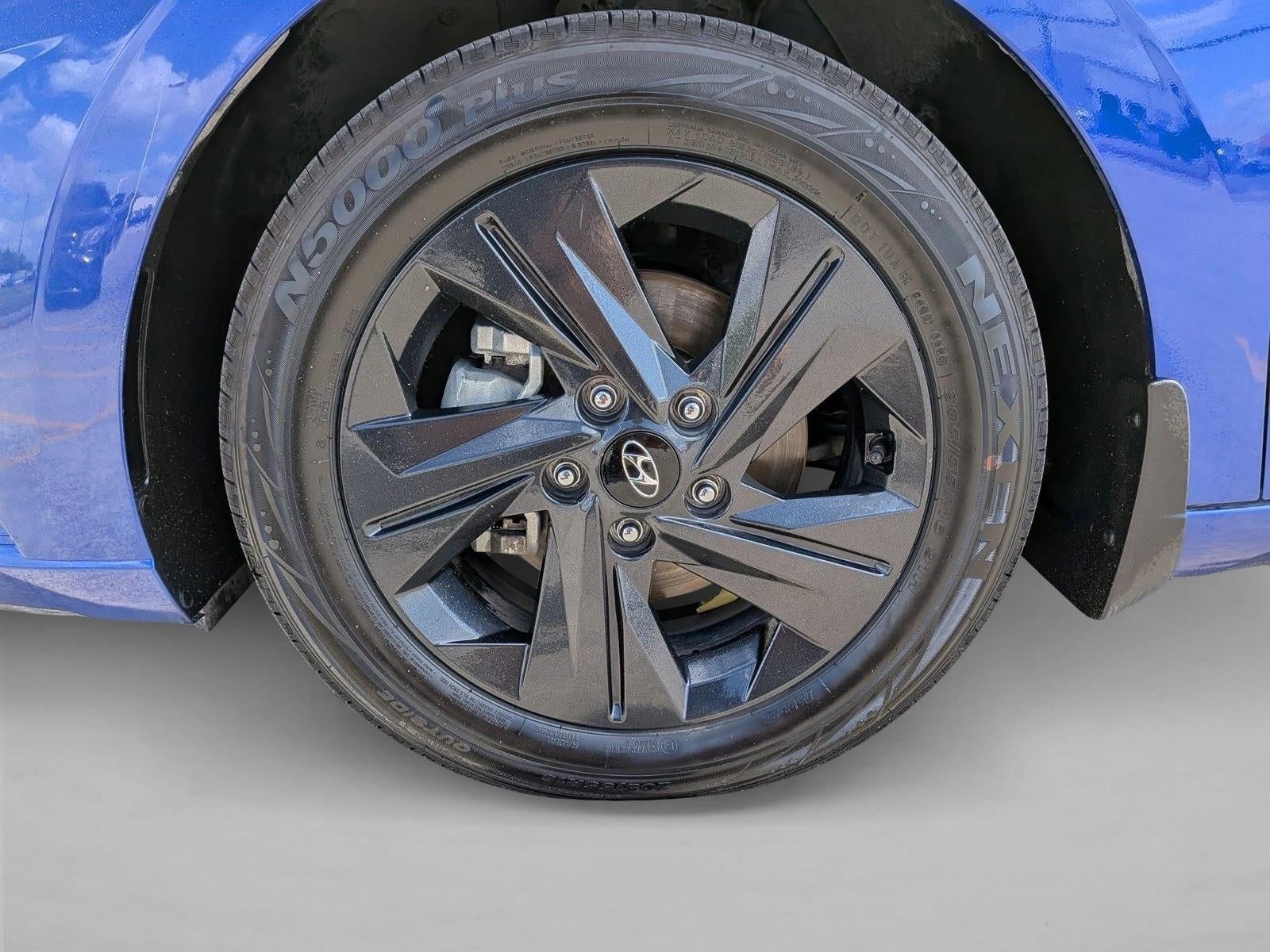 2023 Hyundai ELANTRA SEL IVT