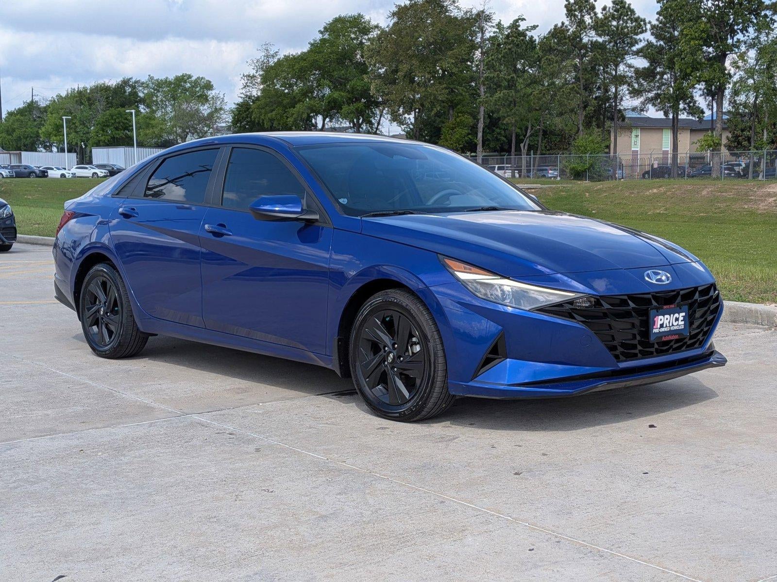 2023 Hyundai ELANTRA SEL IVT