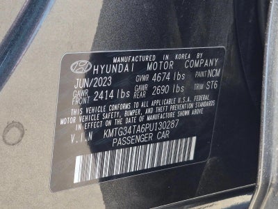 2023 Genesis G70 2.0T RWD