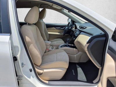 2016 Nissan Rogue FWD 4dr SV