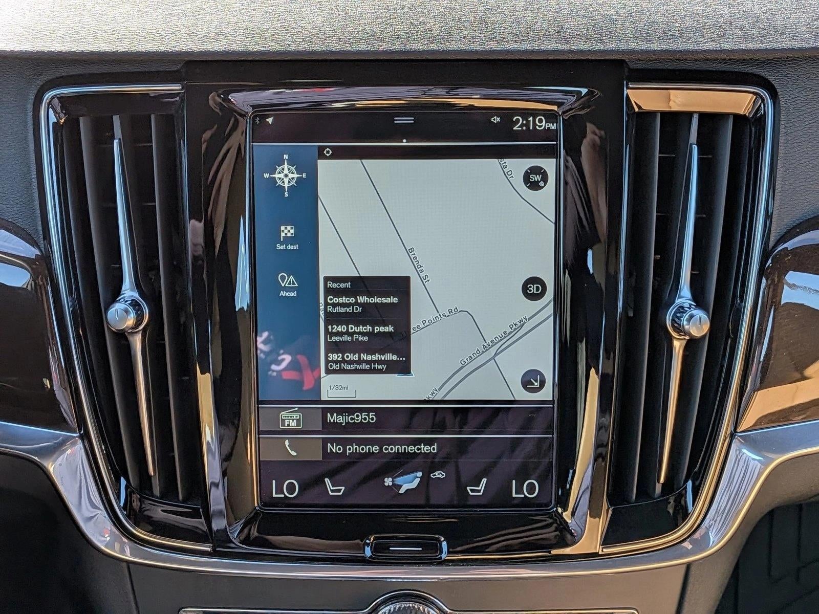 2020 Volvo S90 T6 AWD Momentum